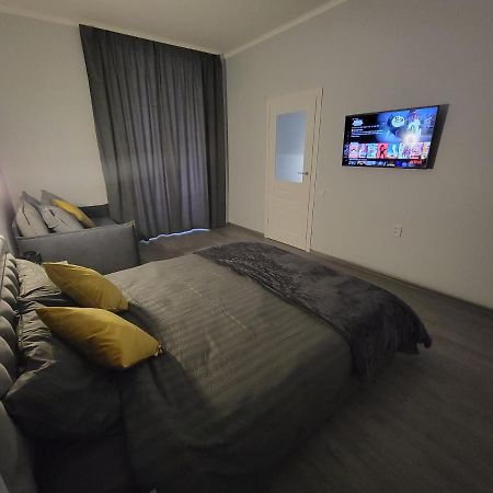 Warm & Cozy Apartment In The Heart Of Historical Lviv Ngoại thất bức ảnh